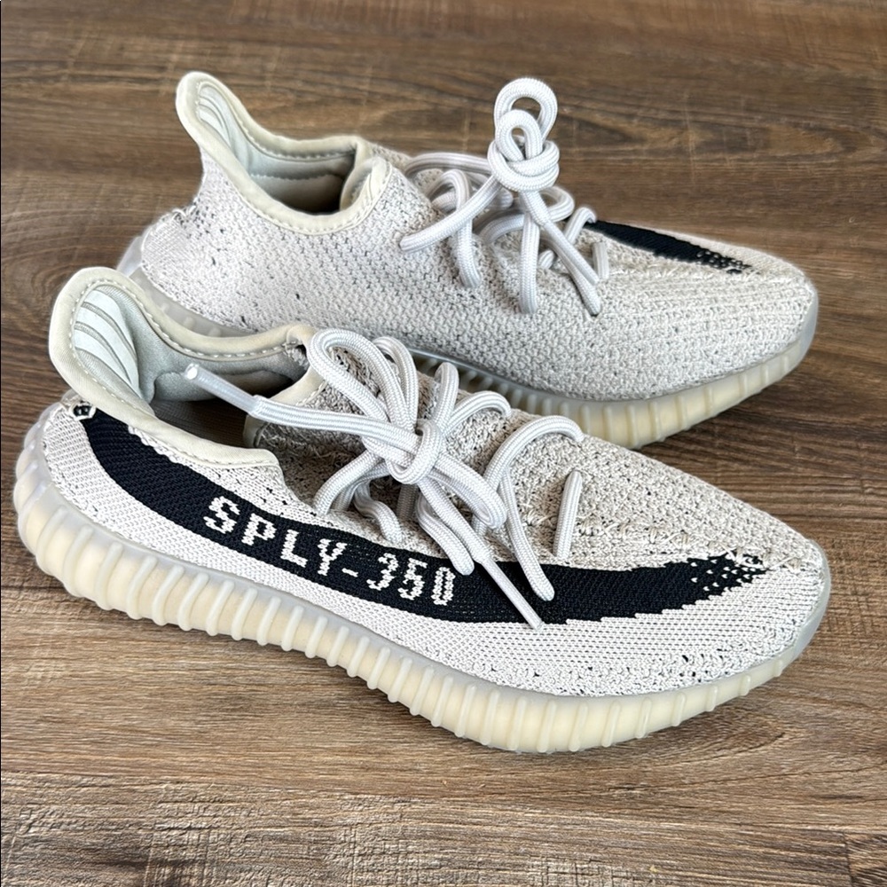Yeezy Boost 350 V2 Cream Black Sneakers